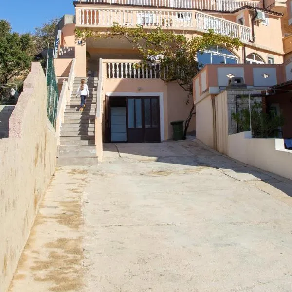 Apartmani Bepina，位于梅塔伊纳的酒店
