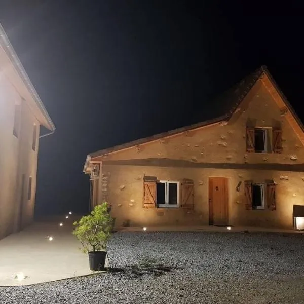 Maison de Ferme，位于Pimbo的酒店