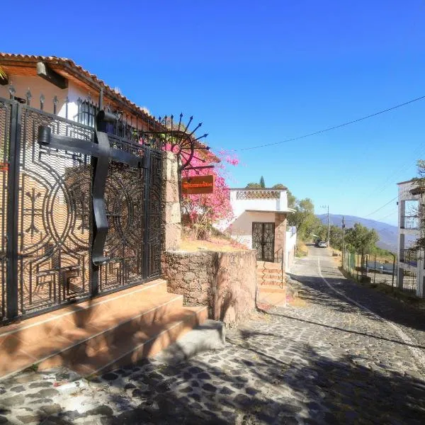 Casa de las Cruces Taxco，位于Pilcaya的酒店