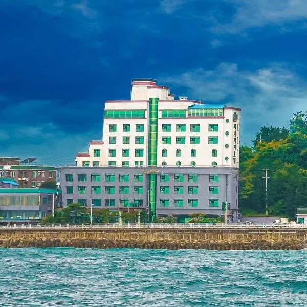 大浦港海山酒店，位于束草市的酒店