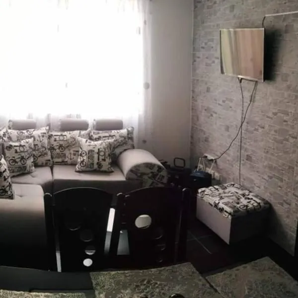 Apartamento acogedor con Piscina Excelente Sector，位于伊瓦格的酒店