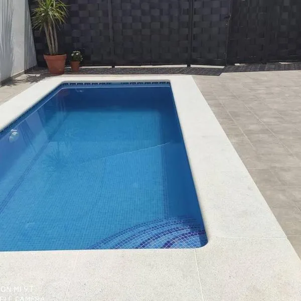Apartamentos NayDa Gran casa con piscina，位于梅里达的酒店