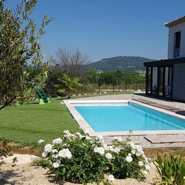 L’Abrico’thym，位于阿普特的酒店