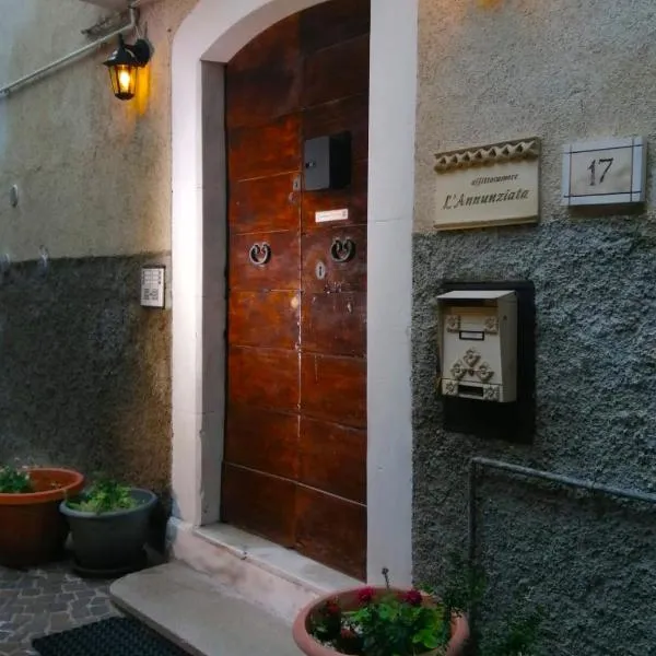 Bed and Breakfast L'Annunziata，位于罗卡萨拉的酒店