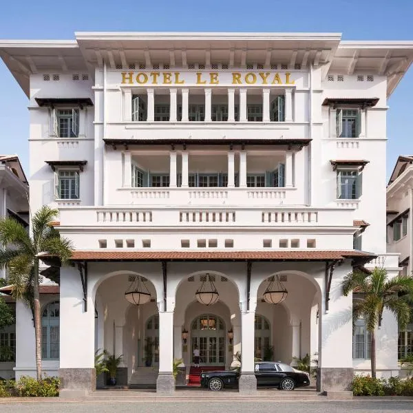 莱佛士酒店，位于Khŭm Prêk Pnŏu的酒店