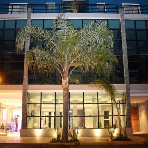 Hotel Identidad，位于科连特斯的酒店