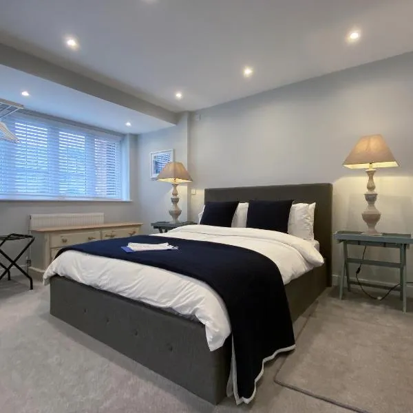 THE STUDIO MAIDENHEAD RIVERSIDE，位于梅登黑德的酒店