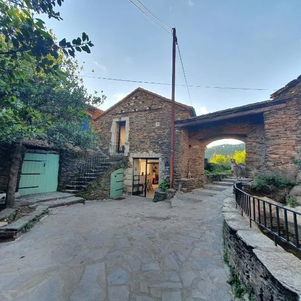 Lou Rey Éco Hameau - Gîte, Chambre d'Hôtes & Table d'Hôtes，位于Saint-Martin-de-Boubaux的酒店