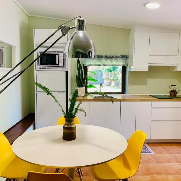 Pedreiras Cottage Rias Baixas，位于庞特维德拉的酒店