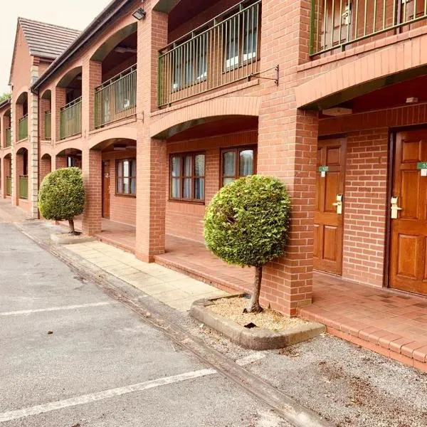 Tollgate Hotel & Leisure，位于惠特莫尔的酒店