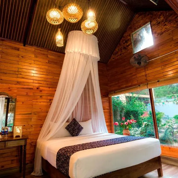 Tam Coc Lion Kings Hotel & Resort，位于宁平的酒店