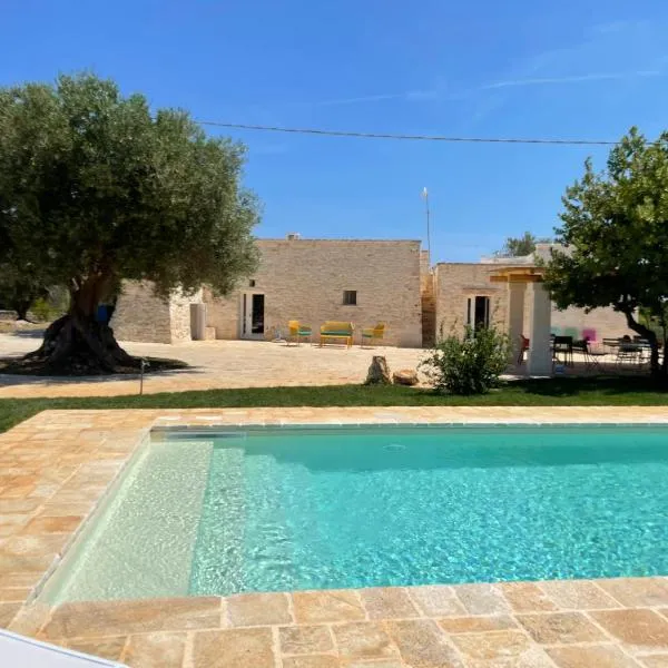 Trullo Nadia Ostuni，位于奥斯图尼的酒店