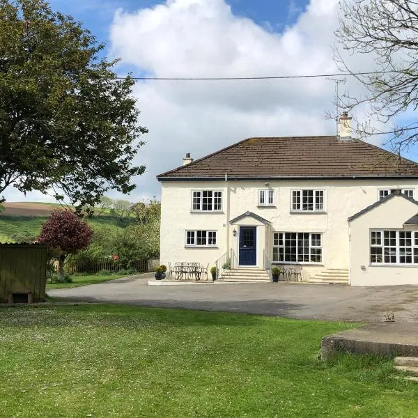 Lynwood House Bed and Breakfast，位于Grampound Road的酒店