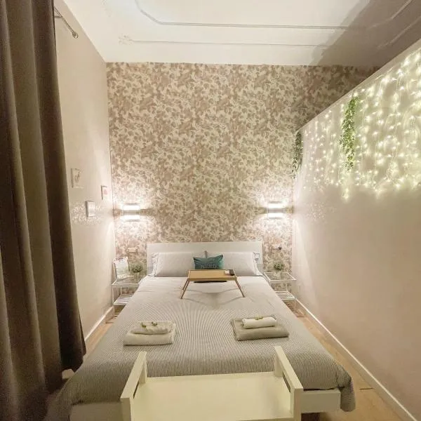 Casa Lina，位于奇维塔韦基亚的酒店