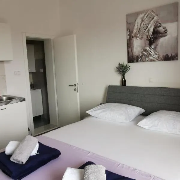 M&M`s- lovely apartments，位于巴什卡沃达的酒店