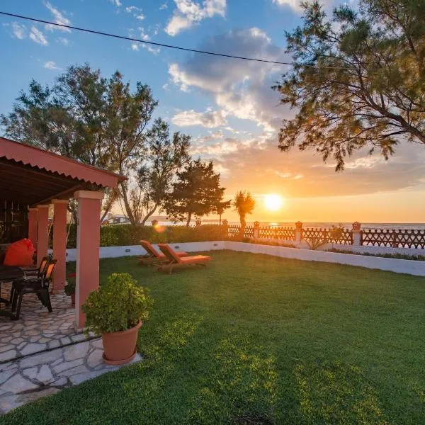 Villa Yiannitsis - Sunset by the Sea, Acharavi Beach，位于阿查拉维的酒店
