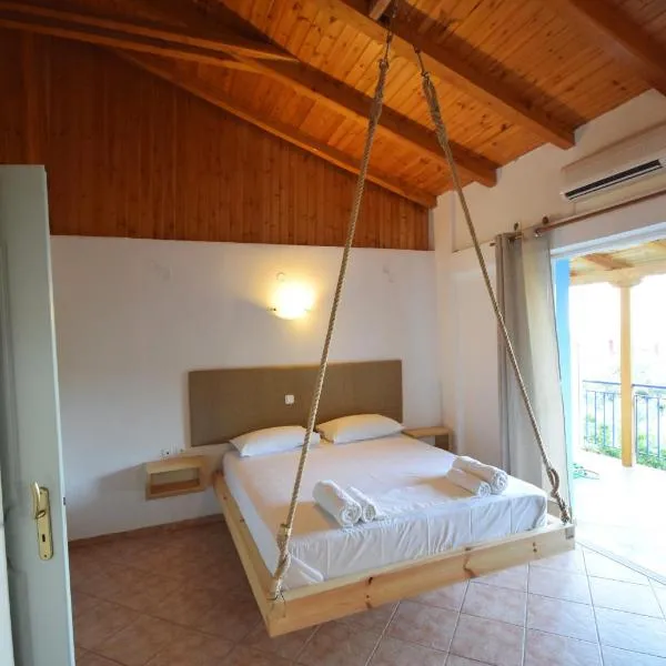 Elena's Family Apartments，位于利昂尼迪翁的酒店