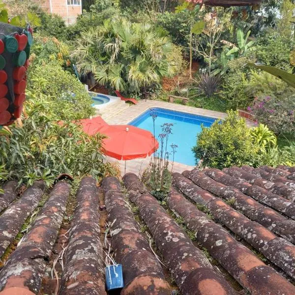 Agradable casa de Campo Villa Maruja.，位于Calucé的酒店