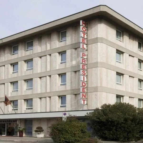 总统酒店，位于圣利贝拉莱的酒店