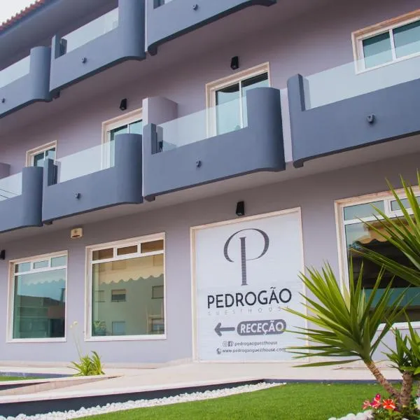 Pedrógão Guesthouse，位于普拉亚达维埃拉的酒店