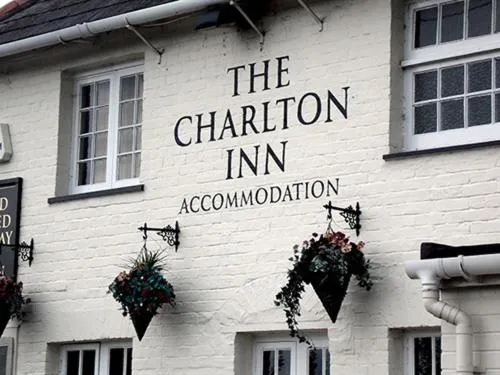 The Charlton Inn，位于布兰德福德福鲁姆的酒店