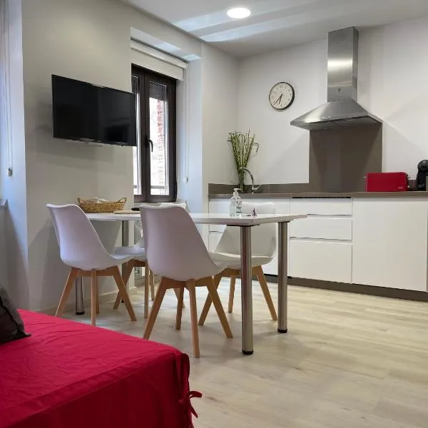 Apartamentos Puertas del Orbigo，位于Villaviciosa de la Ribera的酒店