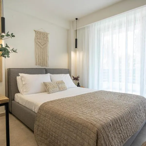 Aelia Seaside Luxury Suites，位于Chrysoupolis的酒店