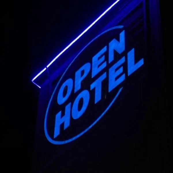 Open Hotel，位于Qaryah的酒店