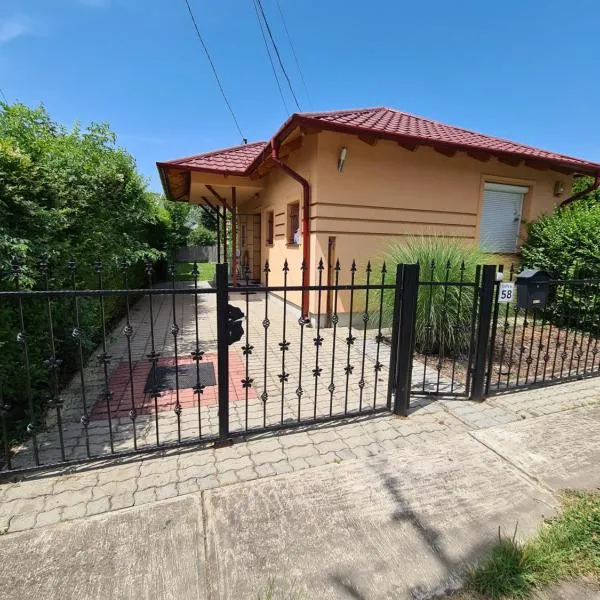 Zseki apartman，位于豪伊杜索博斯洛的酒店