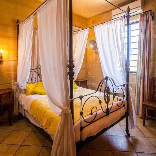 塔博图寄宿简易旅馆，位于Ħal Far的酒店