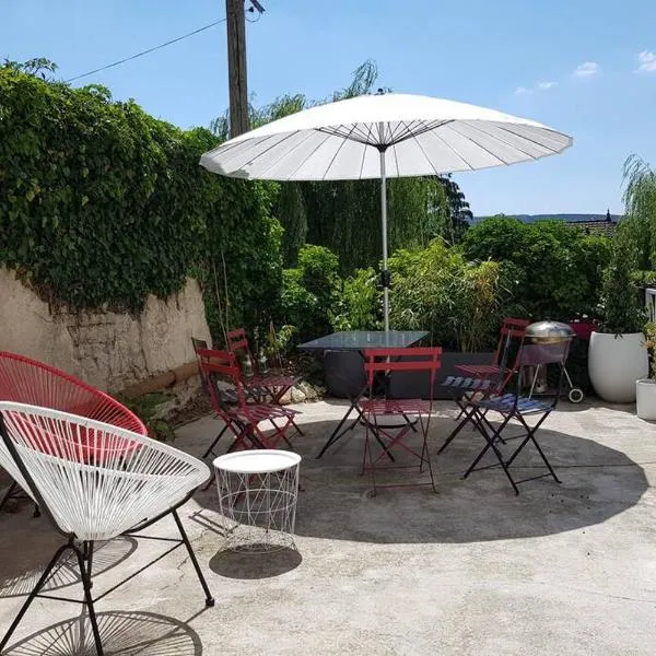 Maison au cœur du vignoble champenois，位于Landreville的酒店