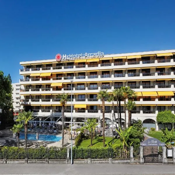 阿卡迪亚洛迦诺H4酒店，位于Ponte Brolla的酒店