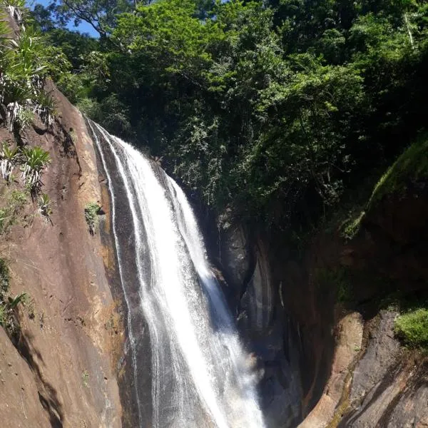 Eco Parque Cachoeira Moxafongo，位于圣莱奥波尔迪娜的酒店