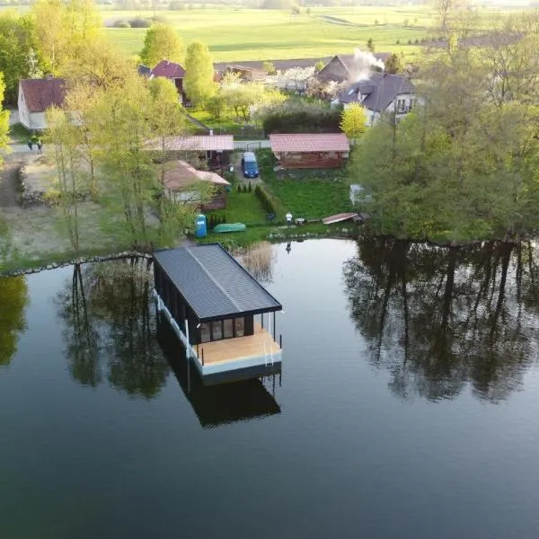 Dom na Wodzie，位于克鲁克兰基的酒店