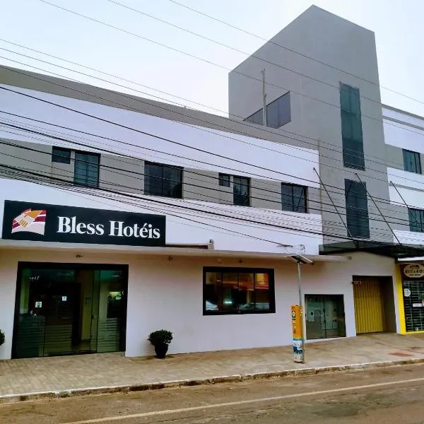Hotel BLESS，位于卡斯卡韦尔的酒店