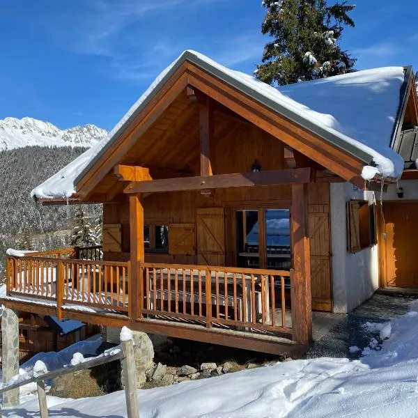 Clos du Pre - Chalet Chaleur，位于Oz的酒店