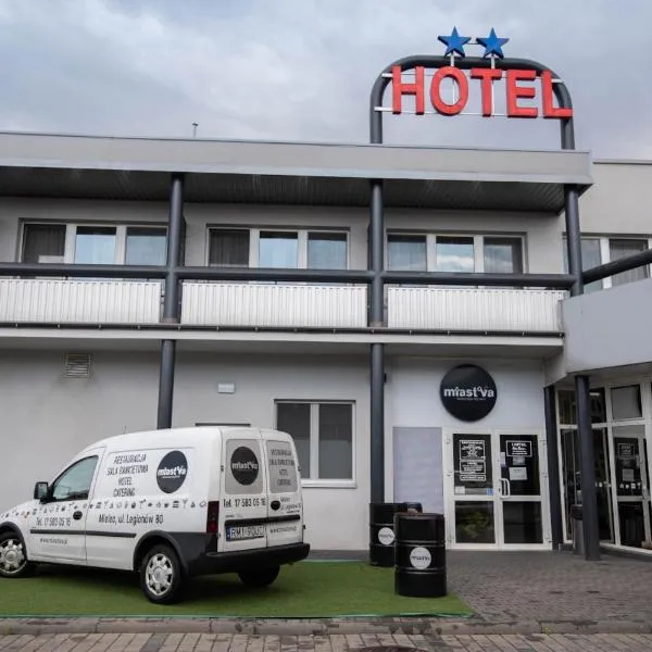 Hotel Reg Benz，位于Biały Bór的酒店