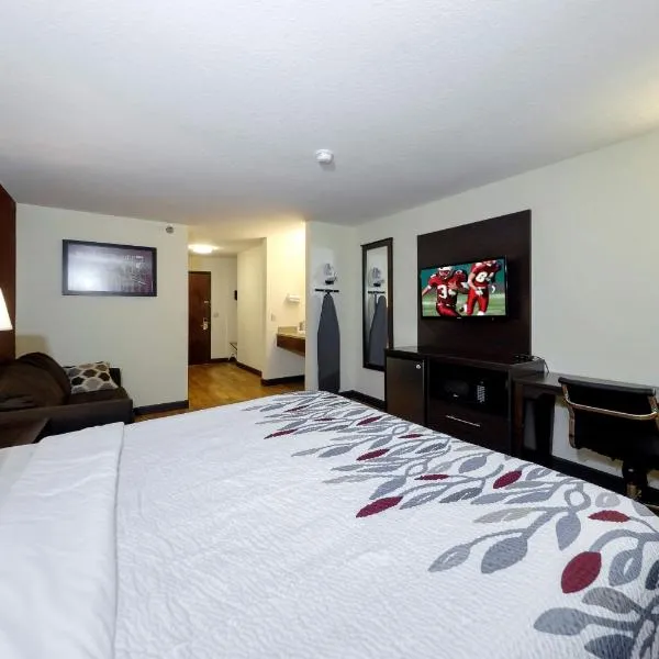 Red Roof Inn Osage Beach - Lake of the Ozarks，位于欧塞奇比奇的酒店