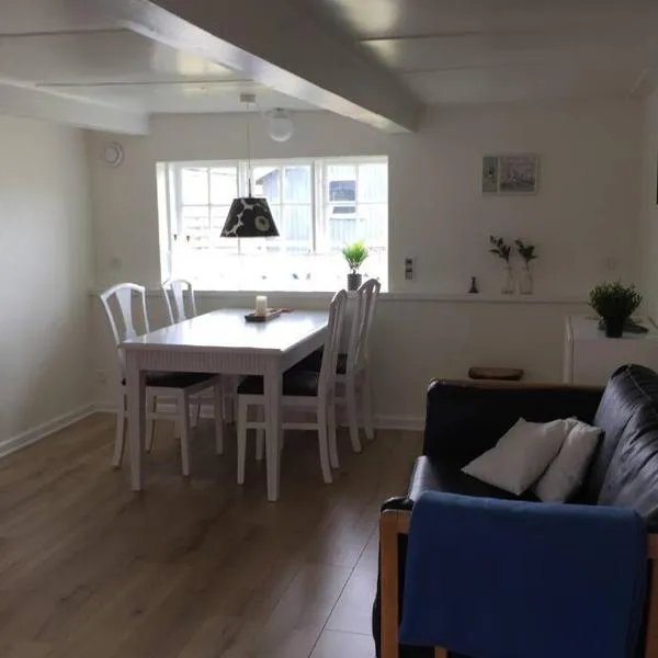 Gammelt Mandø hus Hyggebo，位于里伯的酒店