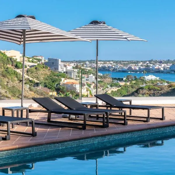 Calallonga Hotel Menorca，位于马翁的酒店