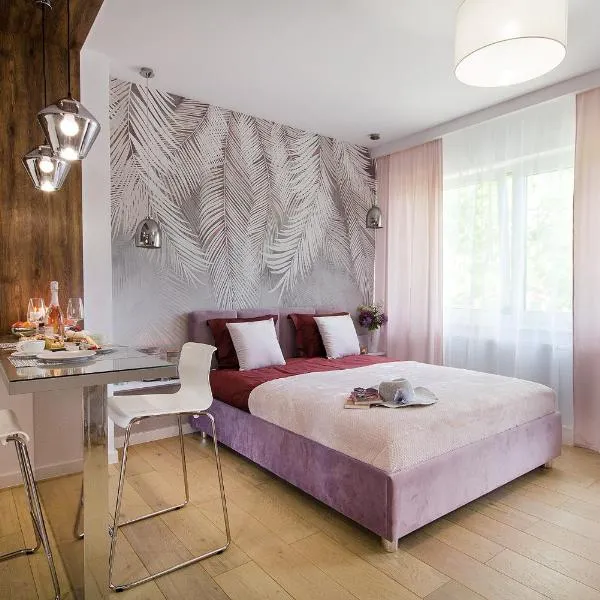 W&K Apartments - Glam Suite - Faktura VAT, Parking，位于科沙林的酒店