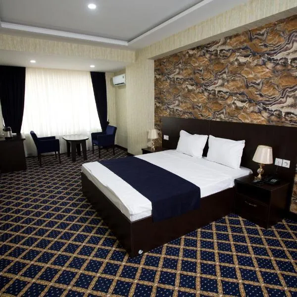 Kristal Inn Hotel，位于Xirdalan的酒店