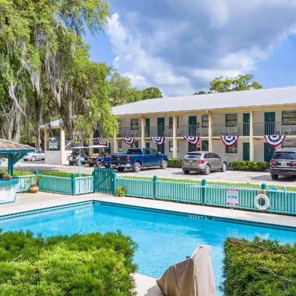 Steinhatchee River Inn and Marina，位于Steinhatchee的酒店