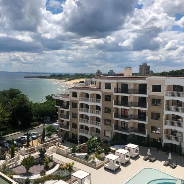 Valencia Gardens Luxury Apartments，位于内塞伯尔的酒店