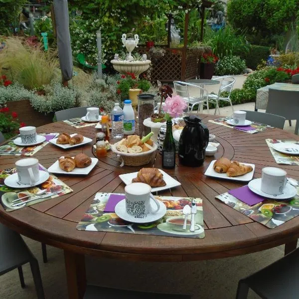 La Petalerie Appartements d'hôtes，位于埃佩尔奈的酒店
