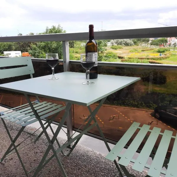 Appartement Residentie Astrid met private parking，位于布列登的酒店