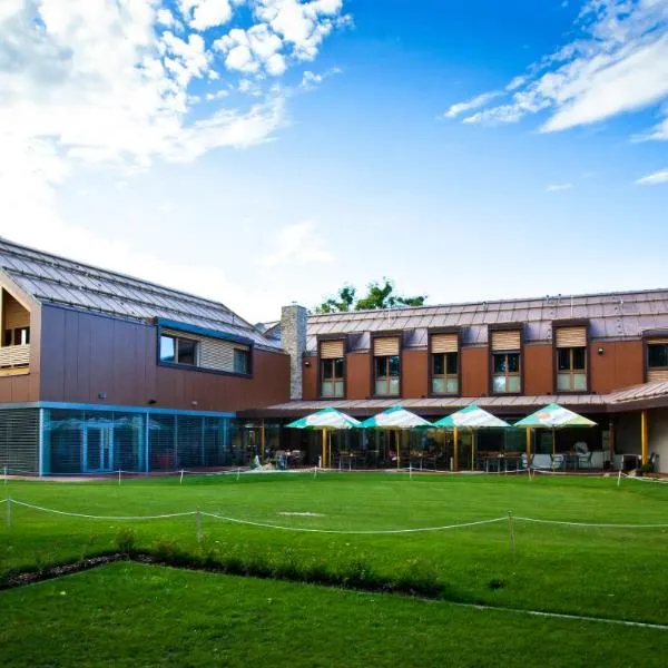 Silesia Golf Resort Kravaře，位于Velké Heraltice的酒店