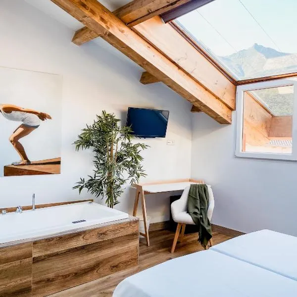 Hotel Camino de las Estrellas，位于Serranillos的酒店