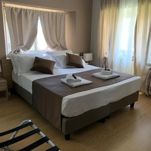 DOMUS FIESCHI Rooms self check in，位于热那亚的酒店