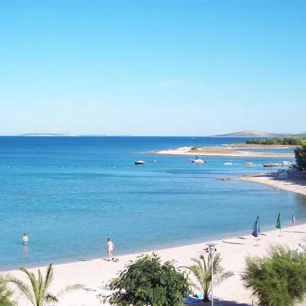 Dandy，位于波弗加纳的酒店